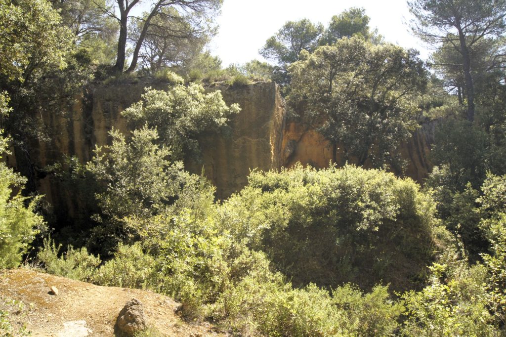 Aix Bibemus bloki skalne