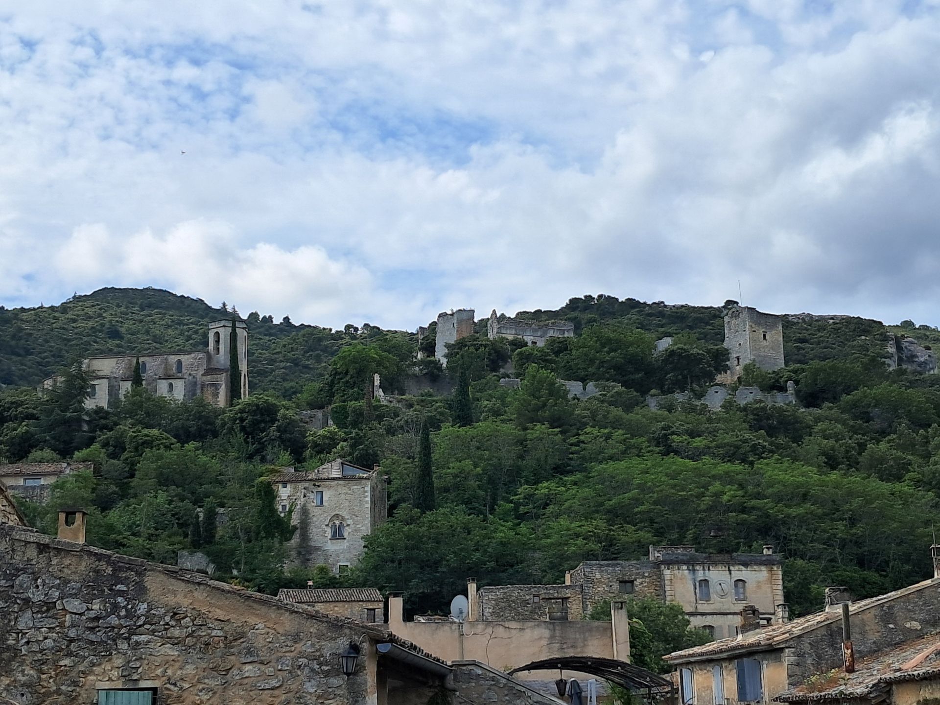 Mniej znane miasteczka Prowansji Oppede le Vieux