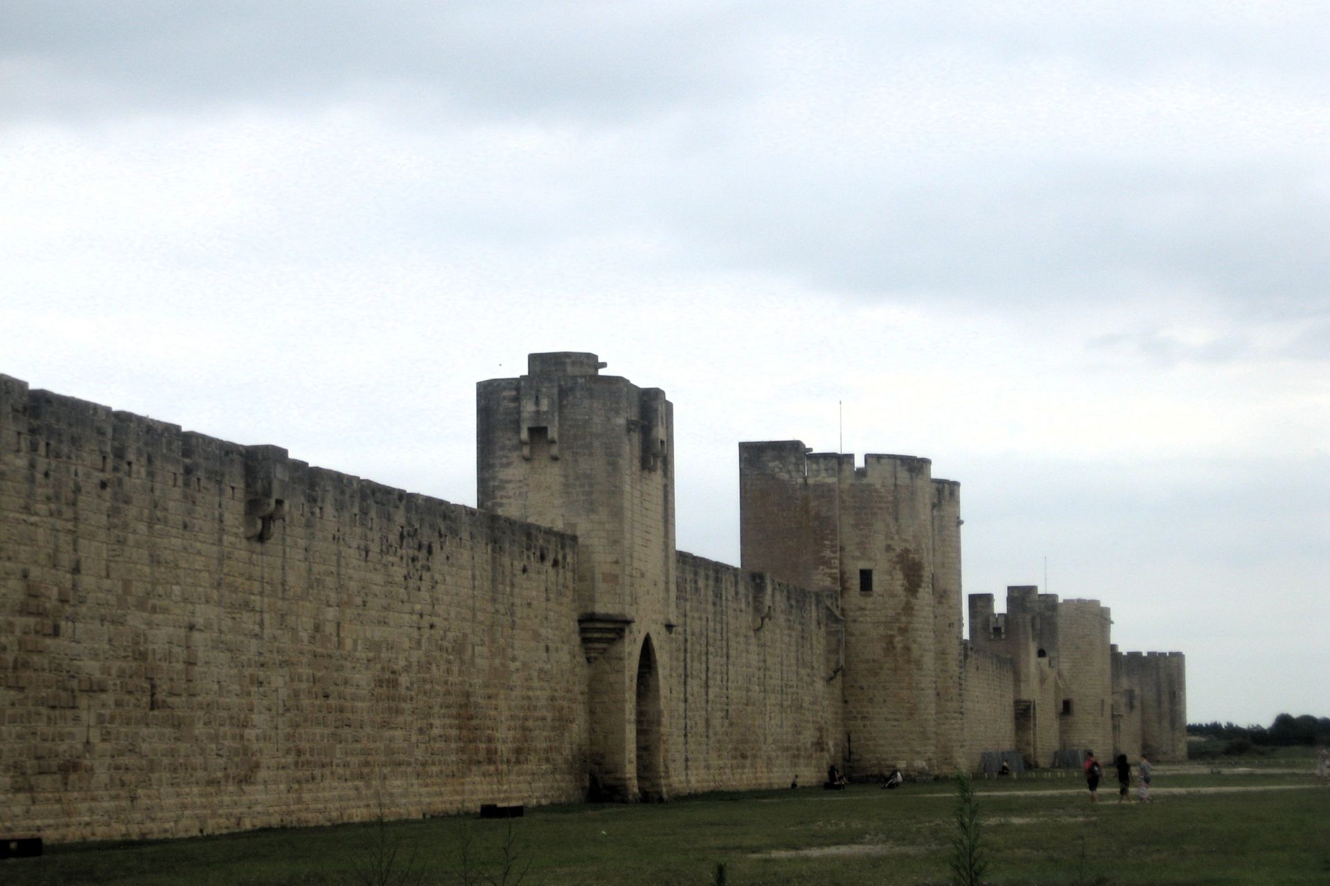 Aigues Mortes mury
