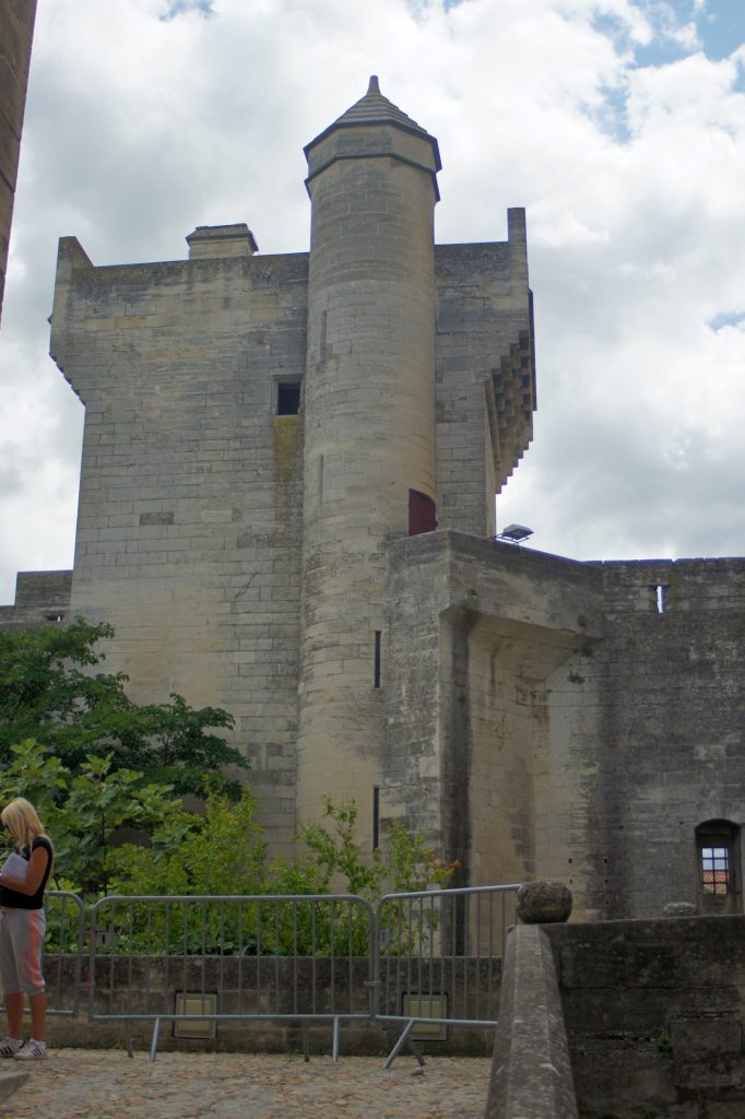 Zamek Tarascon wieża